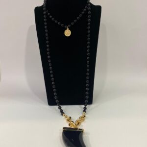 Collar Cuerno Negro
